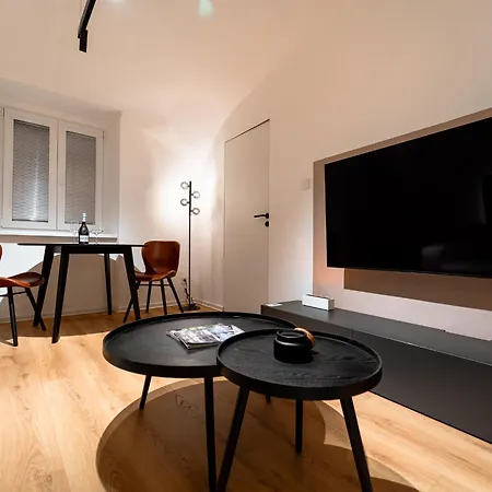 Modern In The Heart Of The Apartment *