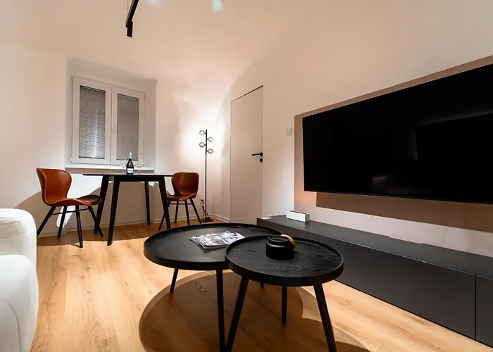 Modern In The Heart Of The דירה *